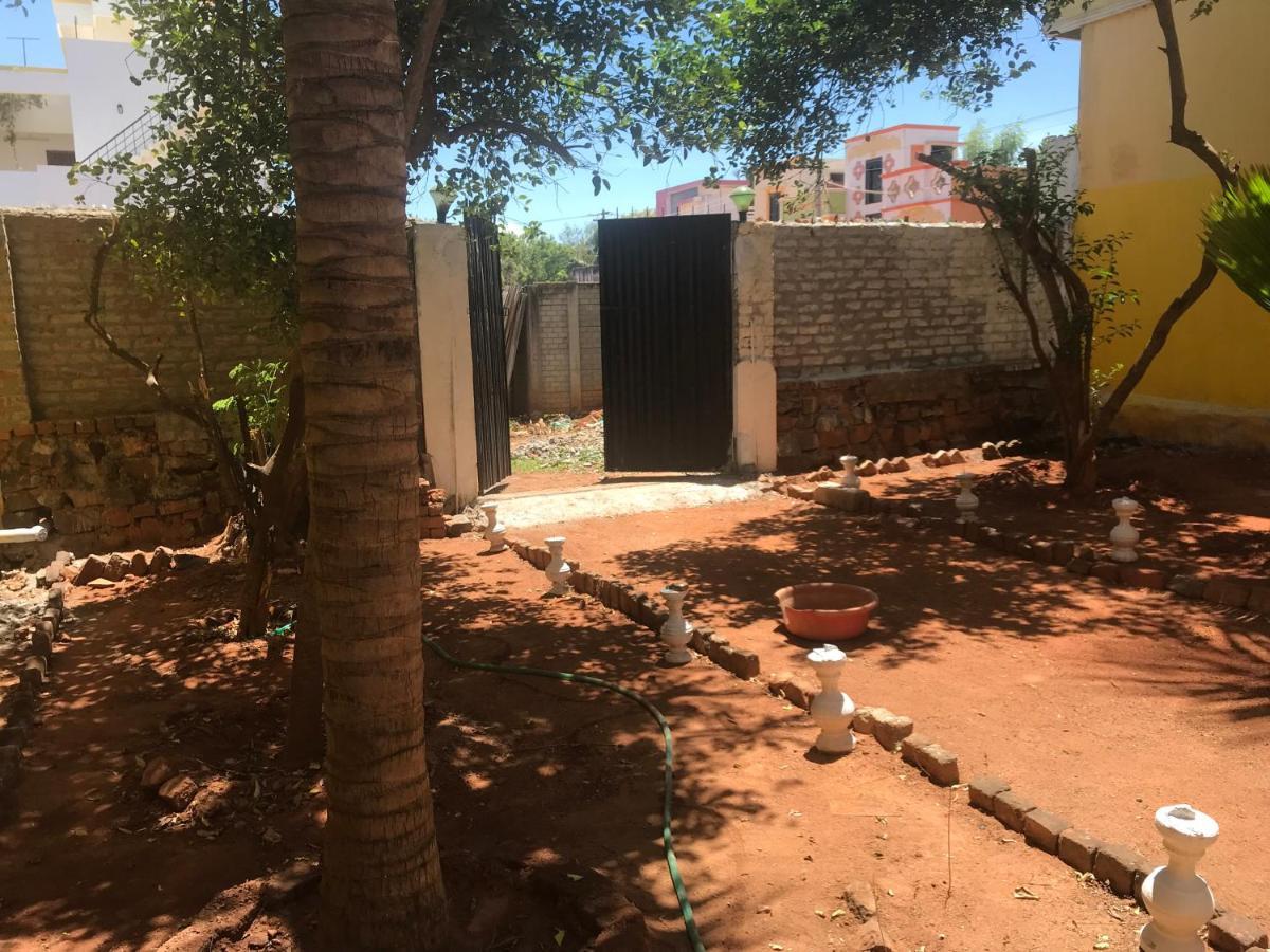 פונדיצ'רי Chan Maison @ Lakshmi Gardens מראה חיצוני תמונה